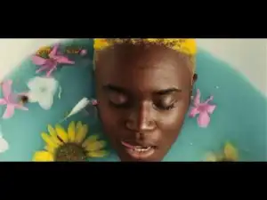 Video: Amaarae – Fluid